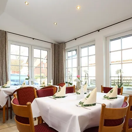 Hotel Zur Linde Hotel 2*